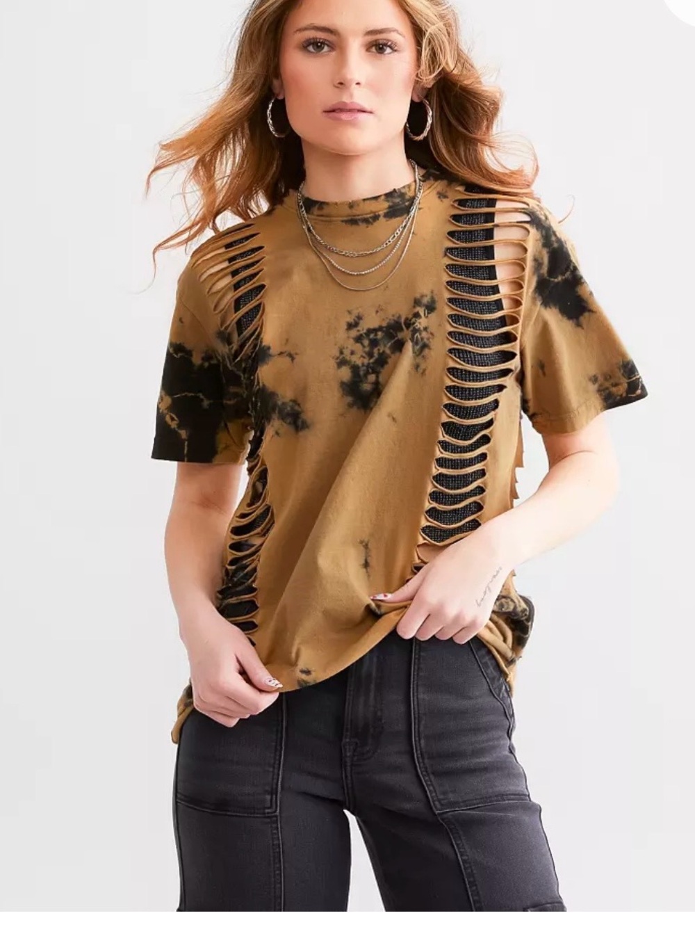 Buckle Top Distressed Tie-Dye Short Sleeve Top in Mustard